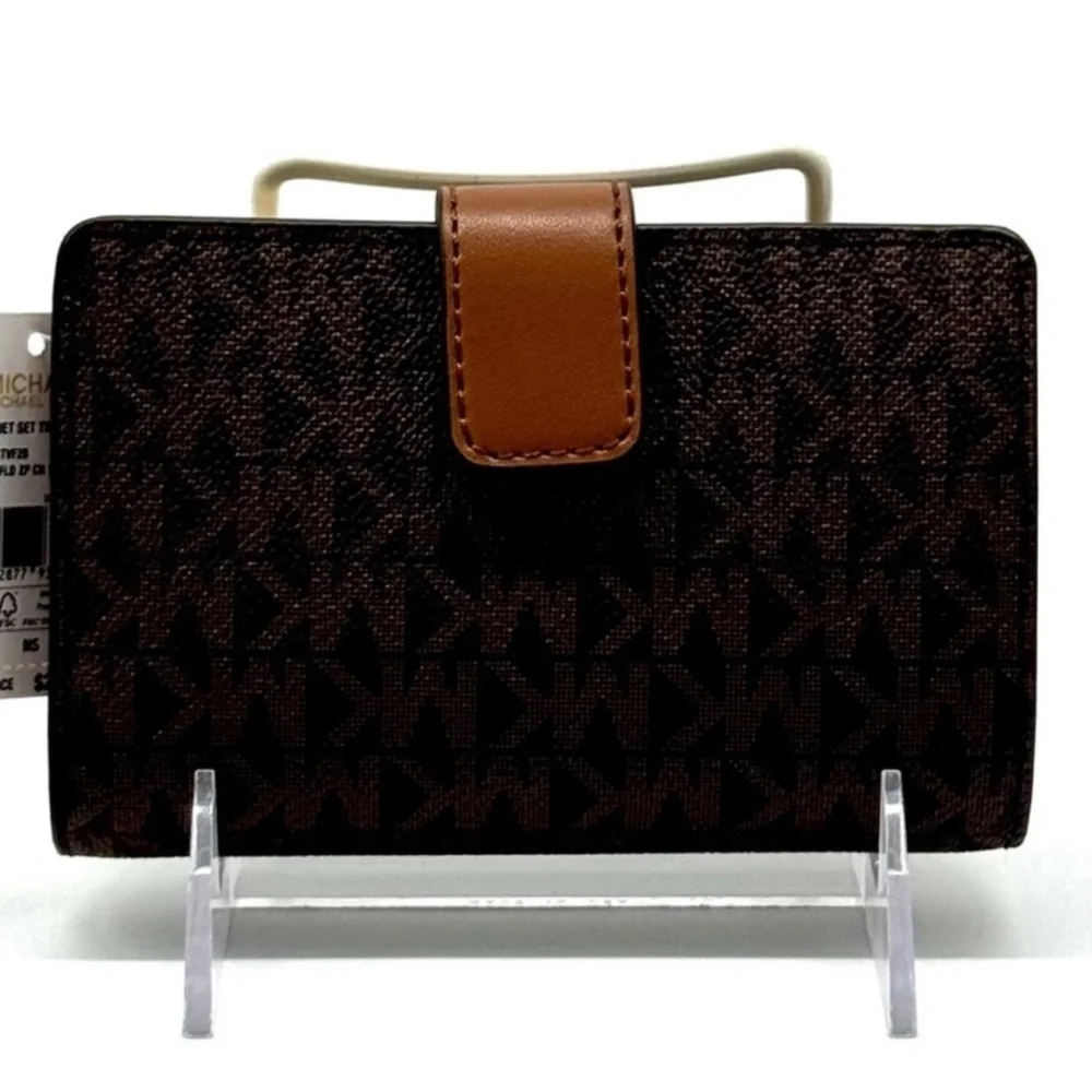 Michael Kors Medium Jet Set Travel Zip Chain Bifold Wallet - Brown Signature
